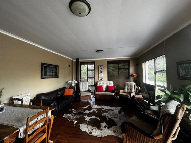 6 Bedroom Property for Sale in Pellissier Free State